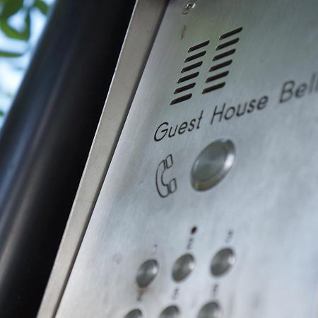 The Lawn Guest House Gatwick Horley Exterior photo