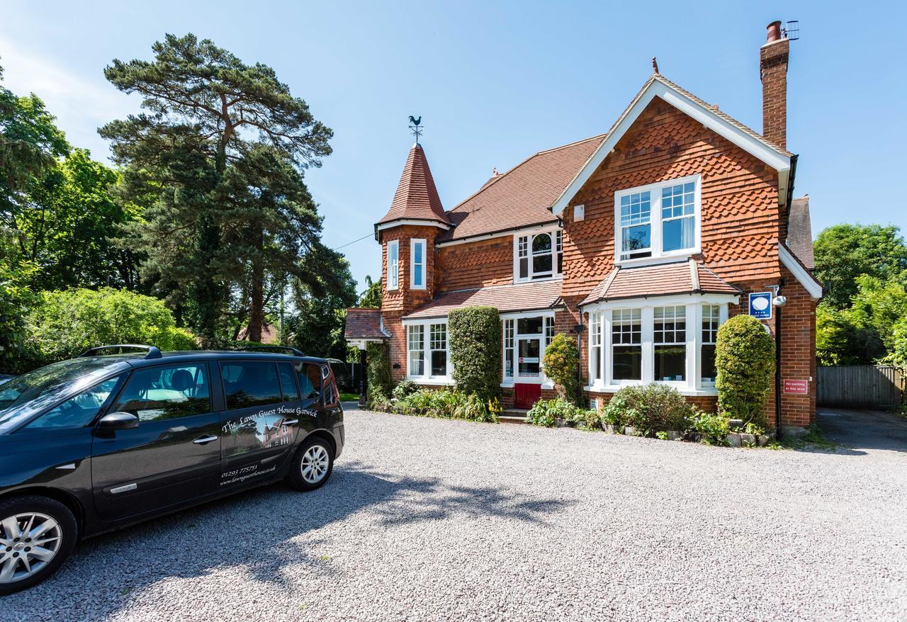 The Lawn Guest House Gatwick Horley Exterior photo